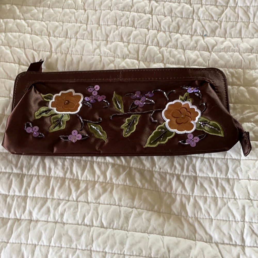 Small purse or makeup bag